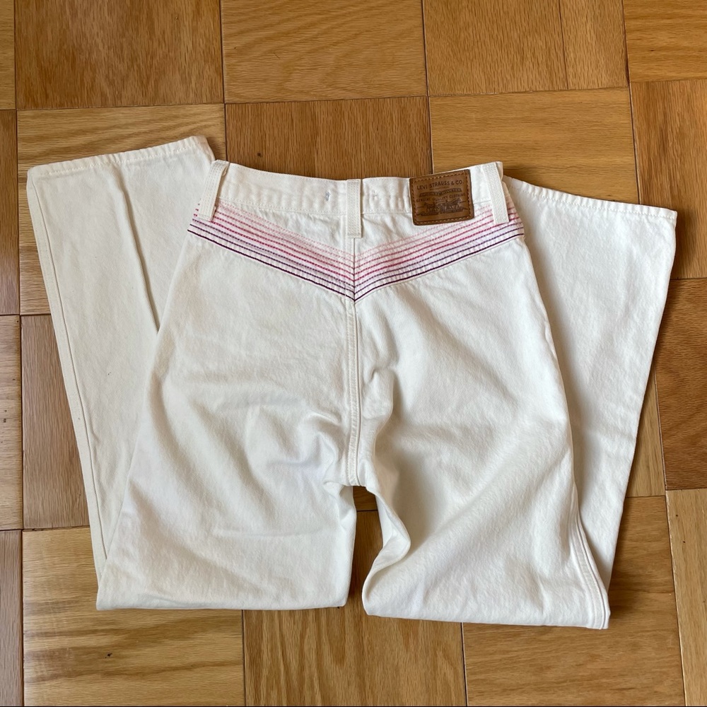 Levi’s Premium ribcage straight ankle white jeans